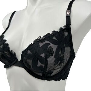 Victoria’s Secret Unlined Plunge Black Lace Underwire Bra